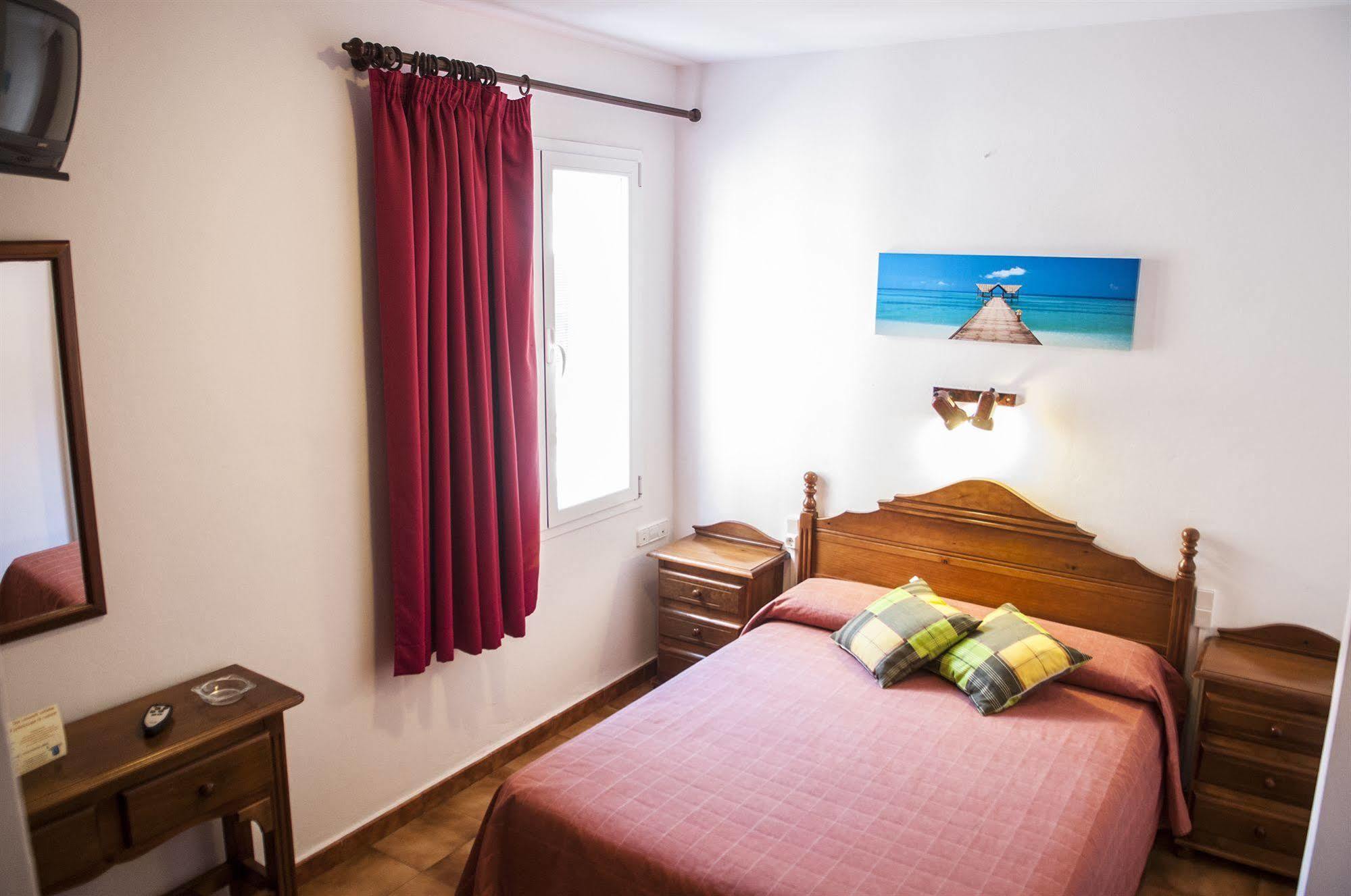 Hostal La Isla Mahón Exterior foto